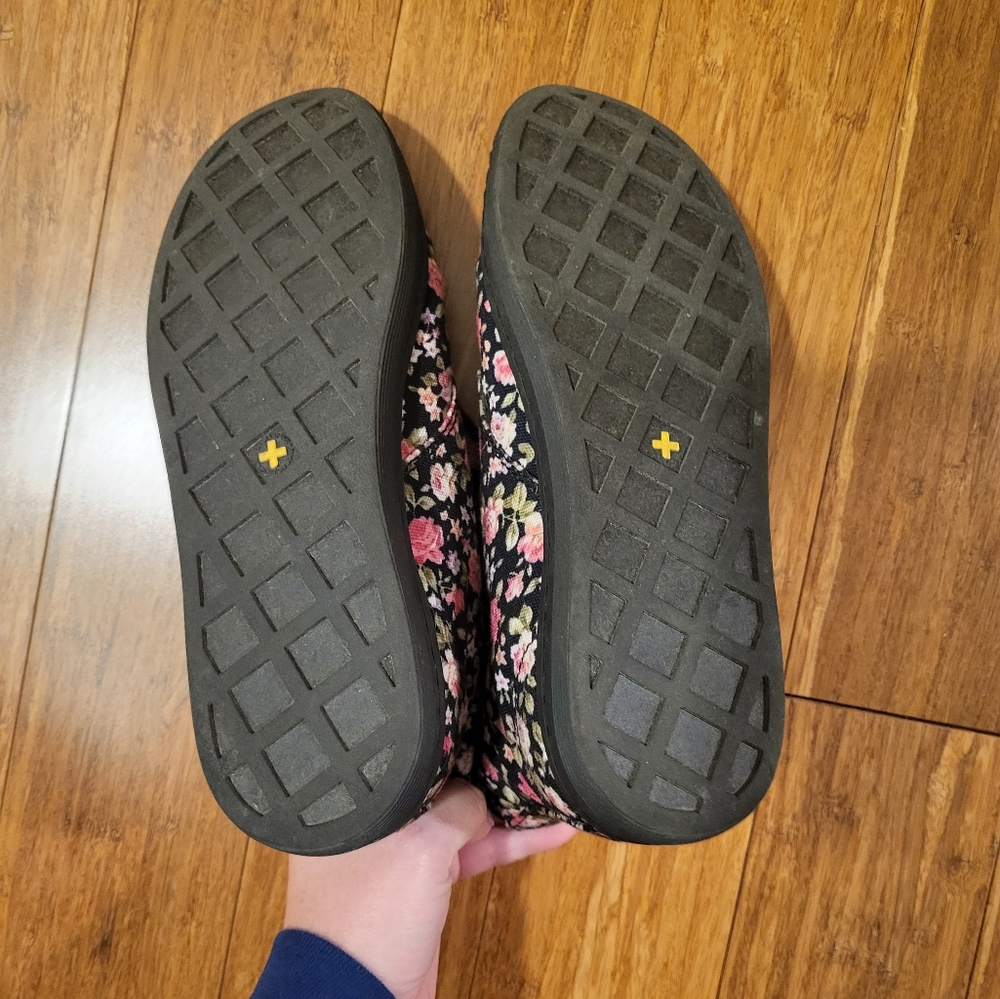 Dr. MARTENS etty ankle boot - Picture 7 of 10